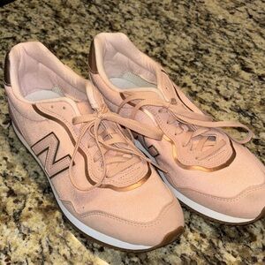 New Balance Sola Sleek Sz 10 athletic shoes